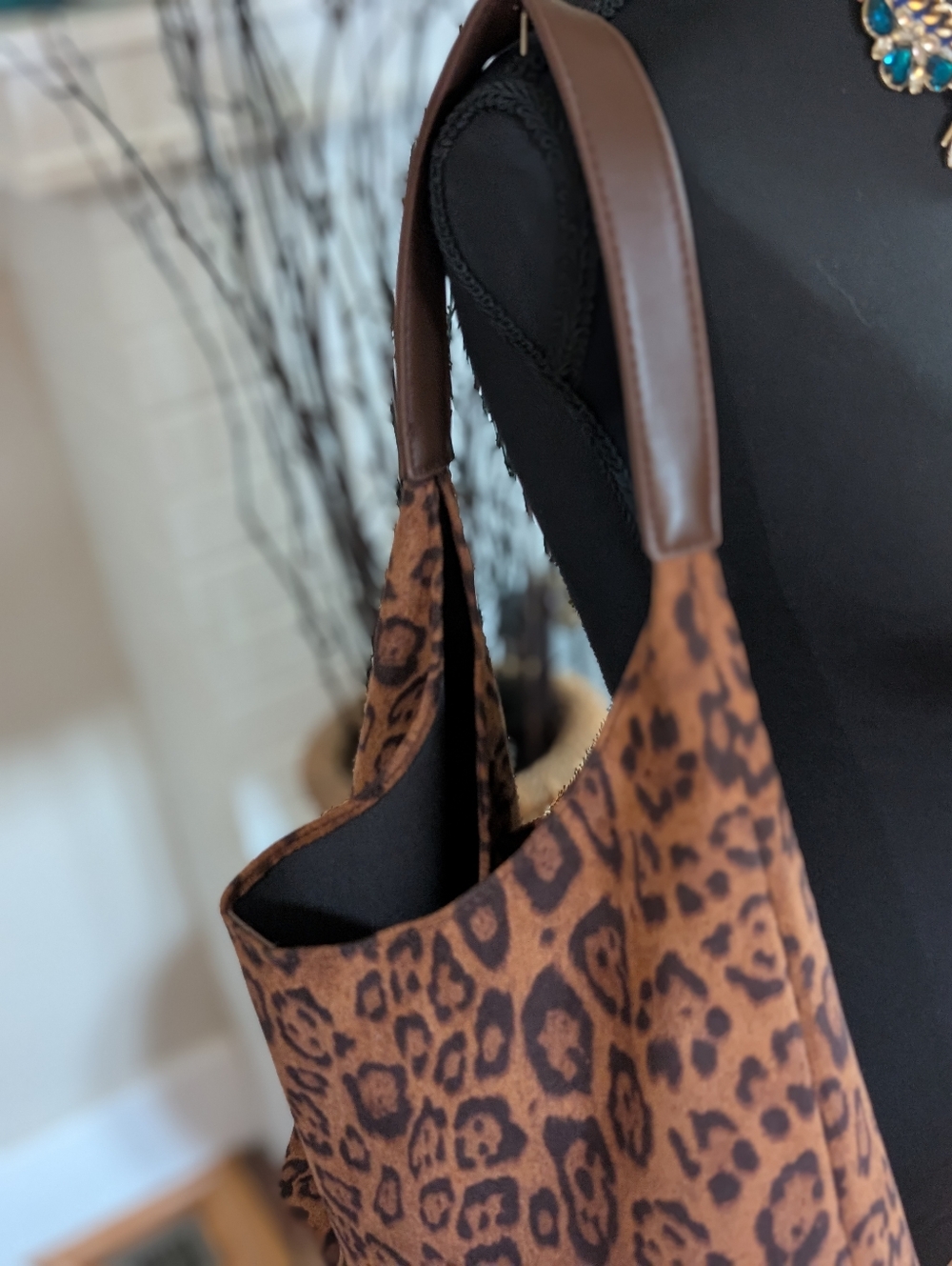 Leopard Print Hobo Bag & Matching Makeup Pouch Animal Print Shoulder Purse - Picture 11 of 11